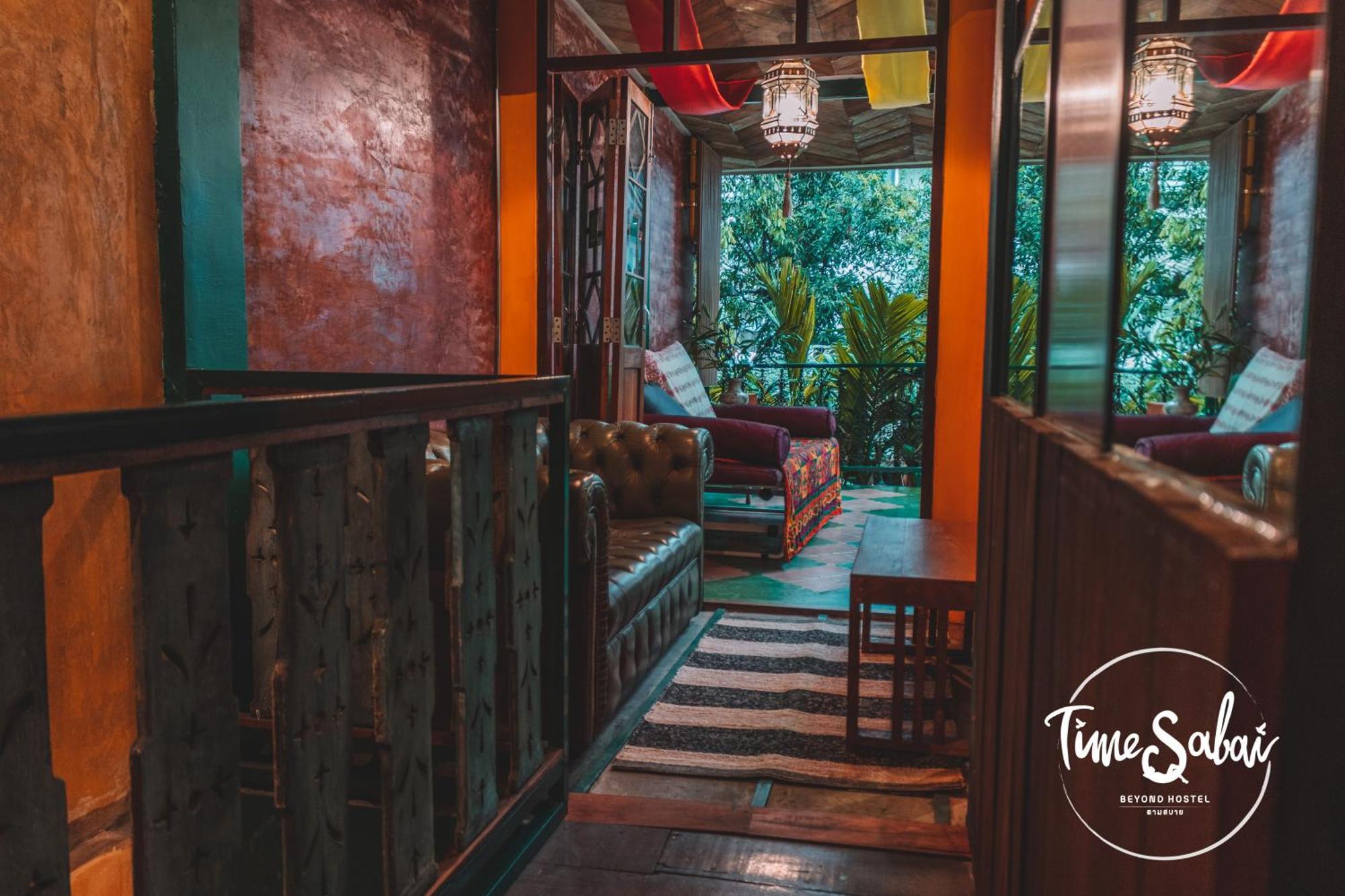 Time Sabai 134 Hostel Bangkok Buitenkant foto
